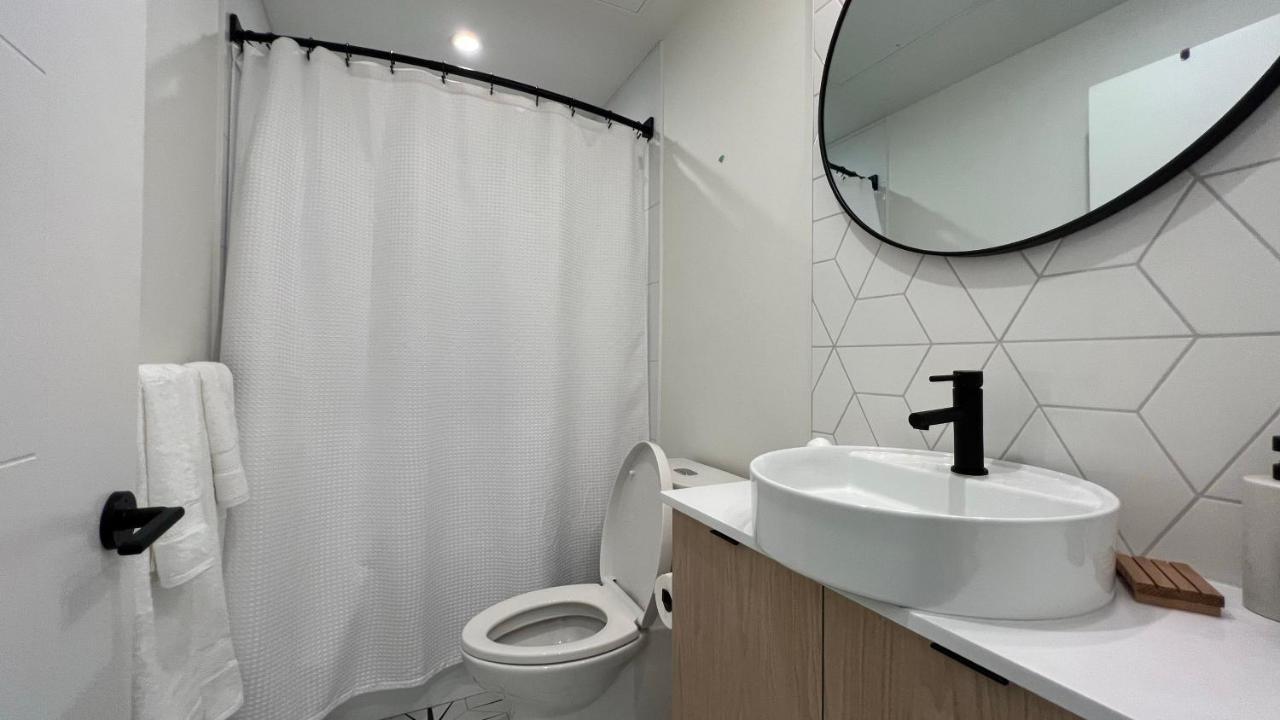 Hillside Oasis By Iris Properties! Виктория Экстерьер фото